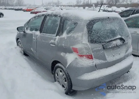 2010 Honda Fit z USA, uszkodzony, nr VIN JHMGE8H24AS002813